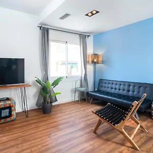 https://caliu-apartments-barcelona.top-hotels-tarragona.com